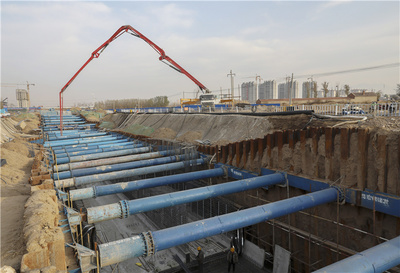 河北宣化 地下綜合管廊工程熱火朝天，城市“動脈”建設(shè)正酣